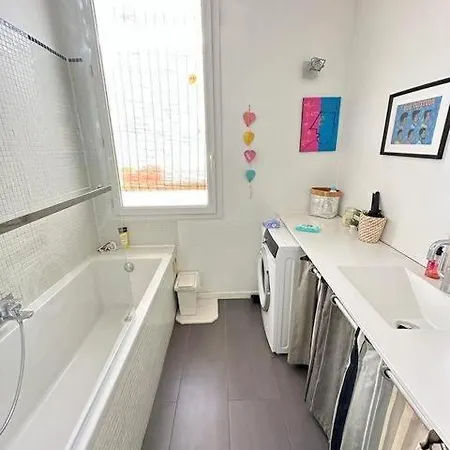 Avec Piscine Privee Climatisation Et Wifi Equipee Pour 6 Personnes - 6vhip3