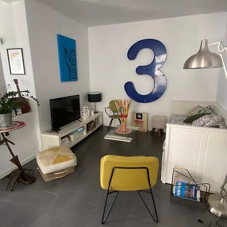 Avec Piscine Privee Climatisation Et Wifi Equipee Pour 6 Personnes - 6vhip3