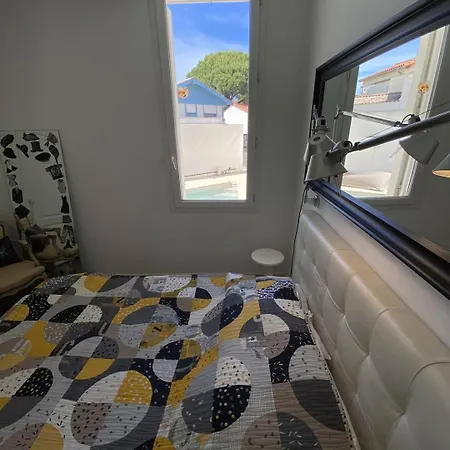 Villa Avec Piscine Privee Climatisation Et Wifi Equipee Pour 6 Personnes - 6vhip3
