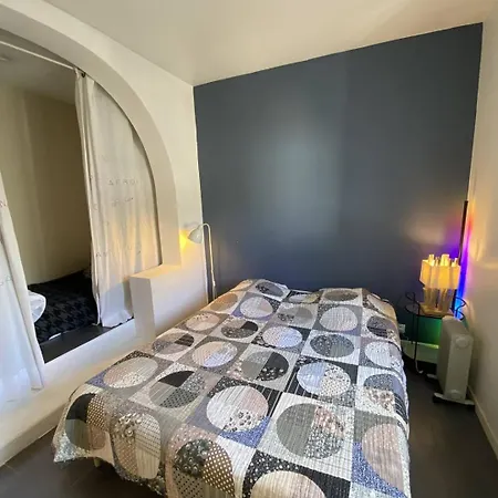 Villa Avec Piscine Privee Climatisation Et Wifi Equipee Pour 6 Personnes - 6vhip3 *