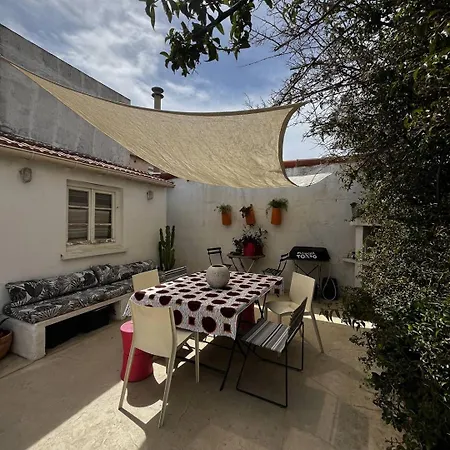 Avec Piscine Privee Climatisation Et Wifi Equipee Pour 6 Personnes - 6vhip3 *
