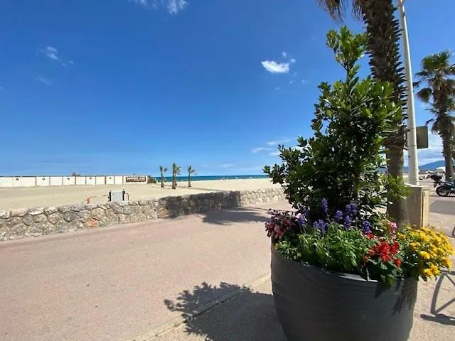 Avec Piscine Privee Climatisation Et Wifi Equipee Pour 6 Personnes - 6vhip3 *
