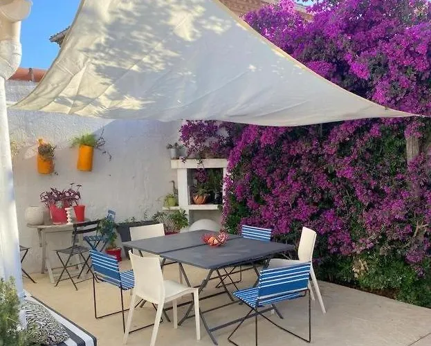 Avec Piscine Privee Climatisation Et Wifi Equipee Pour 6 Personnes - 6vhip3 카네트