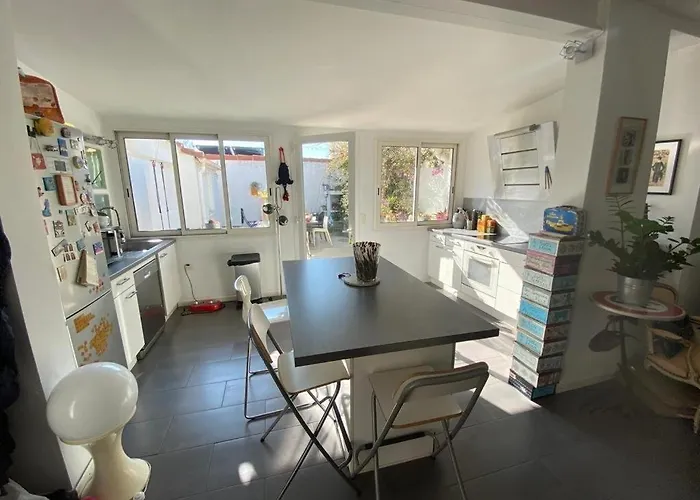 Avec Piscine Privee Climatisation Et Wifi Equipee Pour 6 Personnes - 6vhip3 카네트